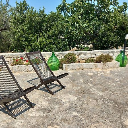 בית הארחה אלברובלו 	Trullo Monte Del Sale מראה חיצוני תמונה
