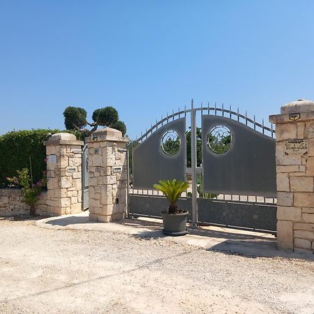 בית הארחה אלברובלו 	Trullo Monte Del Sale מראה חיצוני תמונה