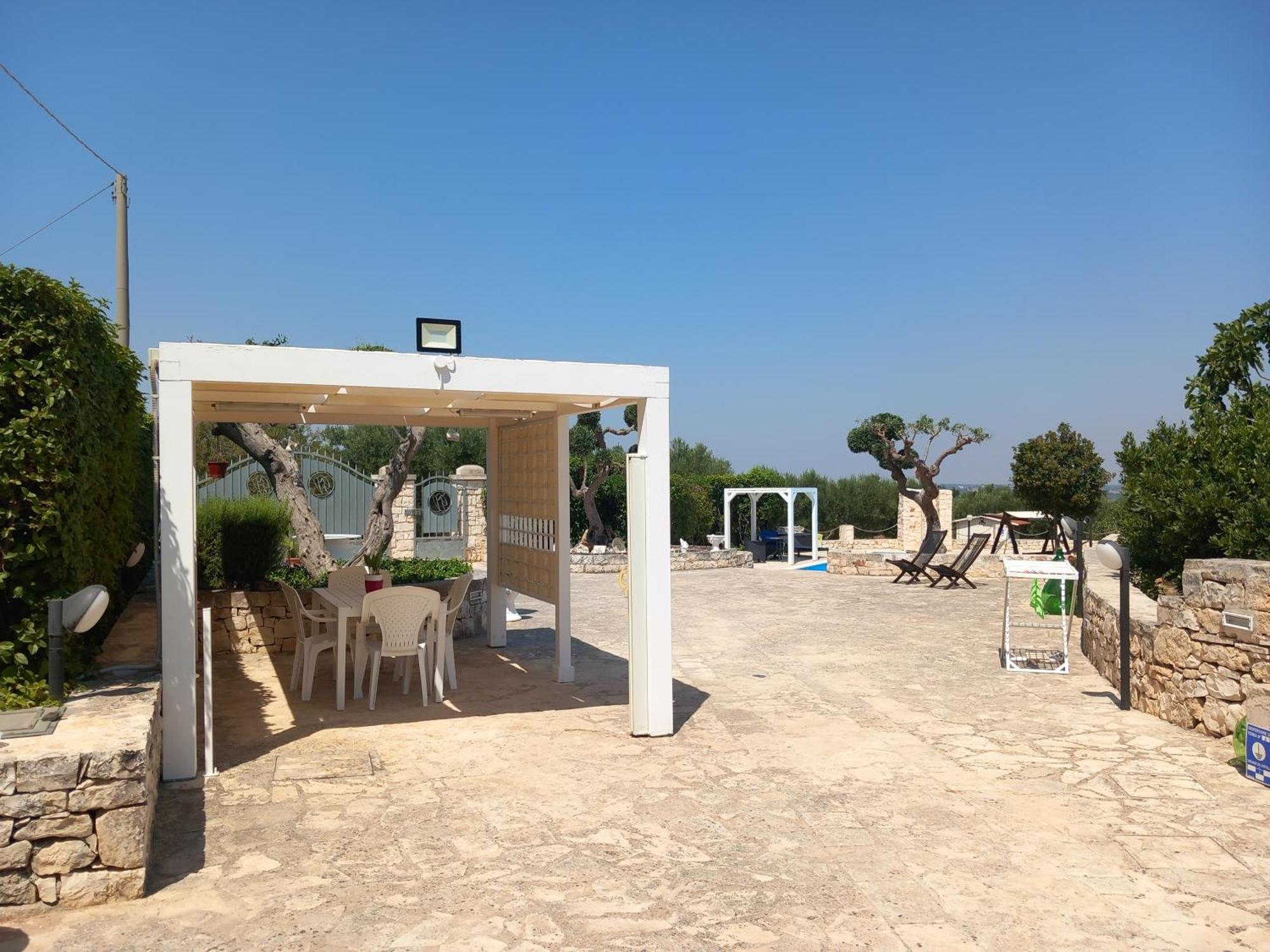 בית הארחה אלברובלו 	Trullo Monte Del Sale מראה חיצוני תמונה