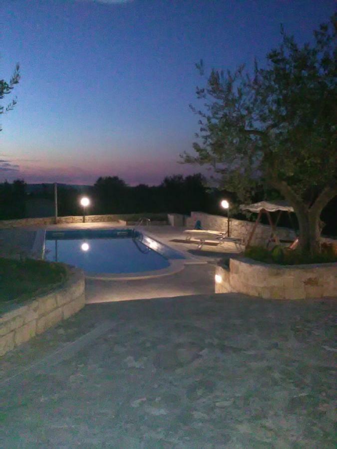 בית הארחה אלברובלו 	Trullo Monte Del Sale מראה חיצוני תמונה