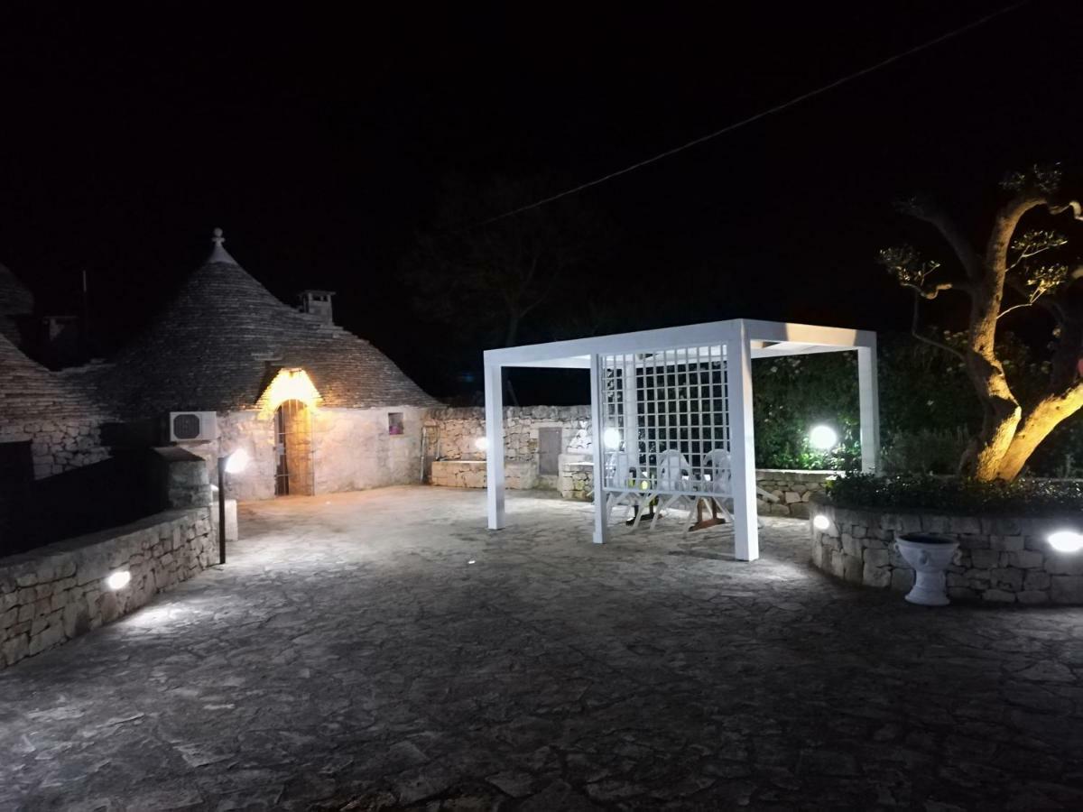 בית הארחה אלברובלו 	Trullo Monte Del Sale מראה חיצוני תמונה