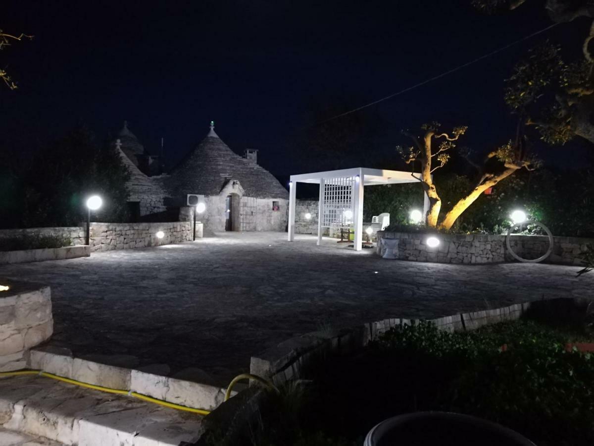 בית הארחה אלברובלו 	Trullo Monte Del Sale מראה חיצוני תמונה