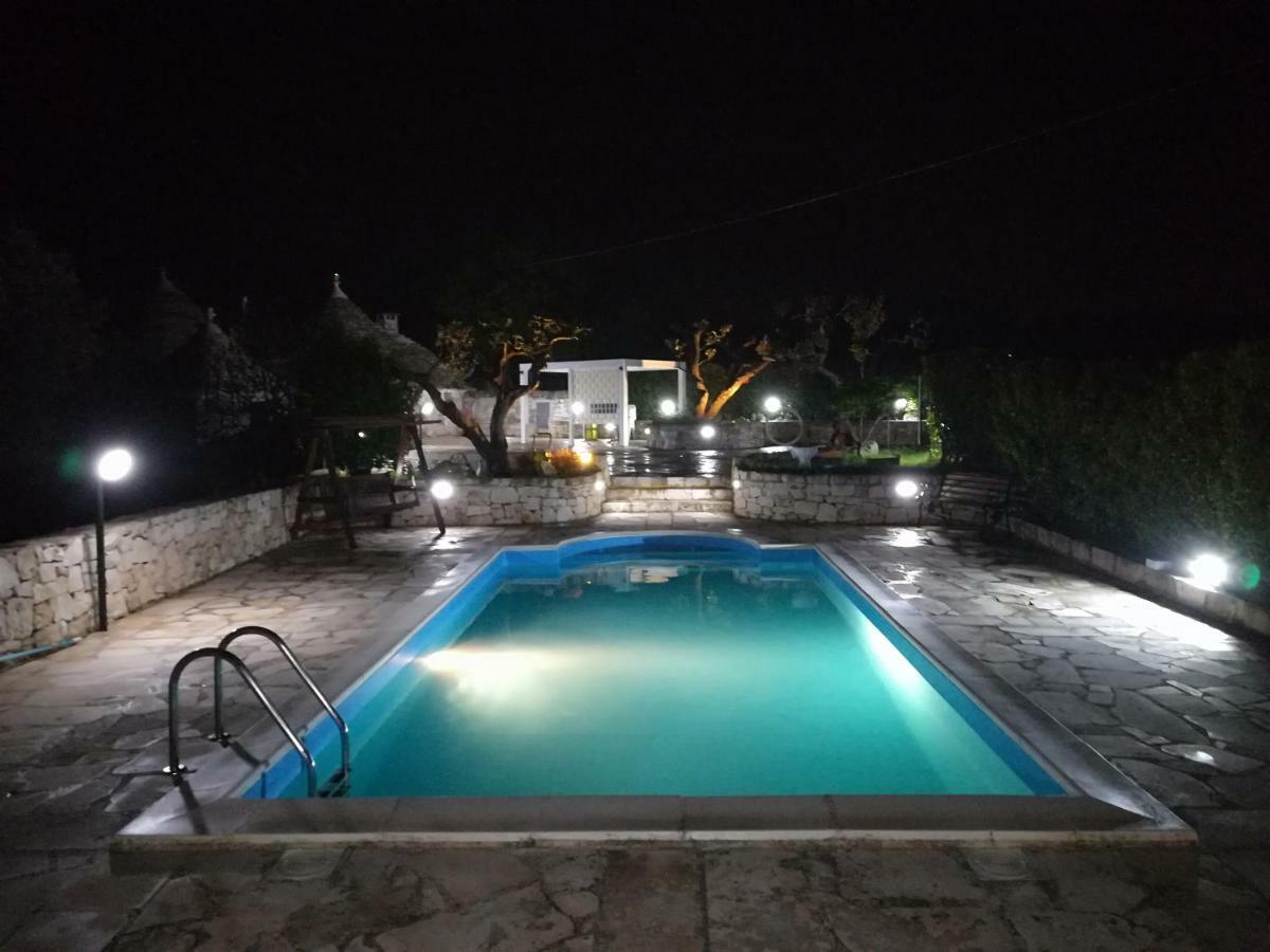 בית הארחה אלברובלו 	Trullo Monte Del Sale מראה חיצוני תמונה