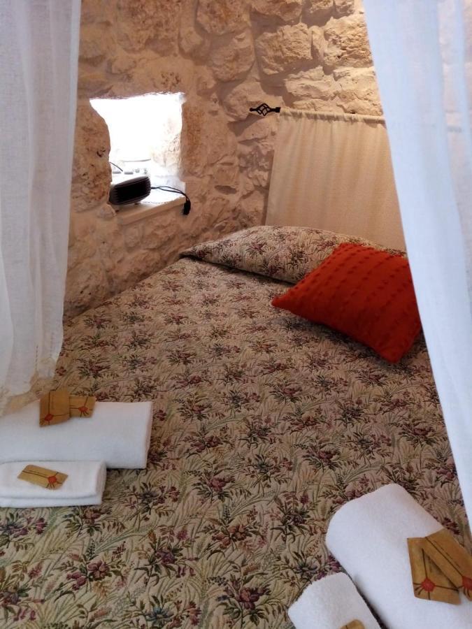 בית הארחה אלברובלו 	Trullo Monte Del Sale מראה חיצוני תמונה